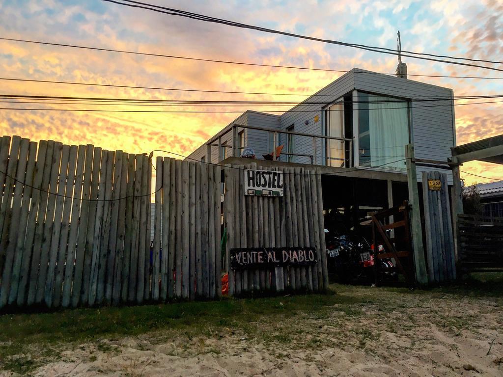 Hostel Vente Al Diablo Пунта-дель-Дьябло Экстерьер фото